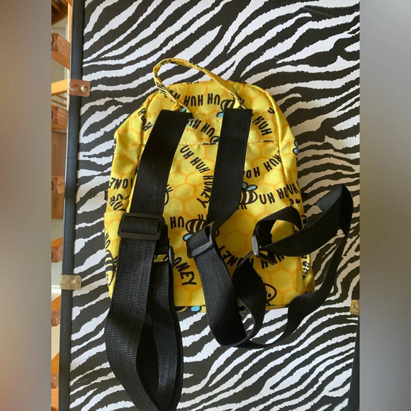 Honey bee mini backpack - Picture 2 of 4
